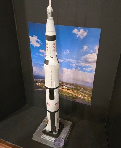 Apollo saturn rocket model - v,