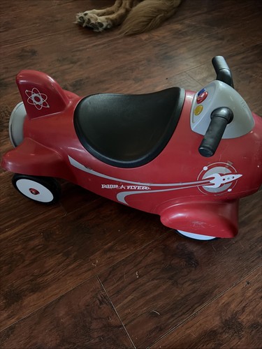 Radio flyer retro rocket - radio,